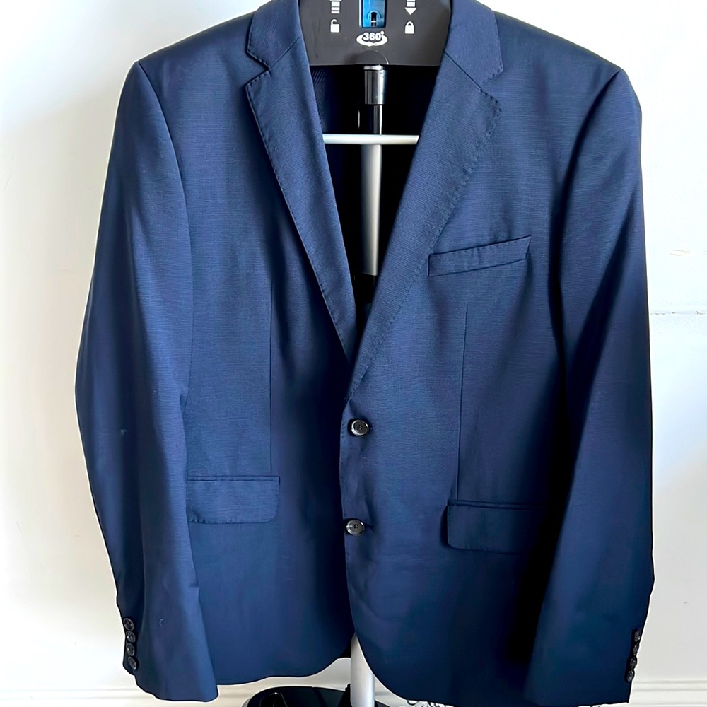 Hugo BOSS 3 pierce suit dark blue